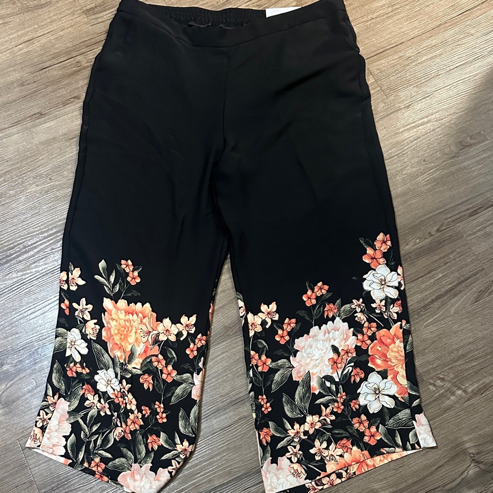 Chico's Sleek Dark Gray Pants